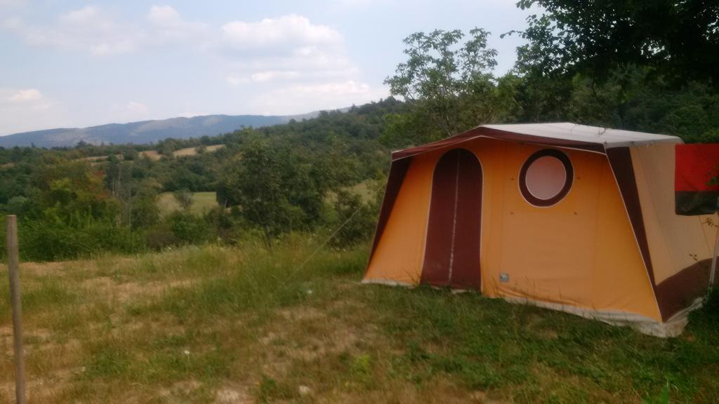 Osterija Na Planinci Bed and Breakfast Divača Eksteriør billede